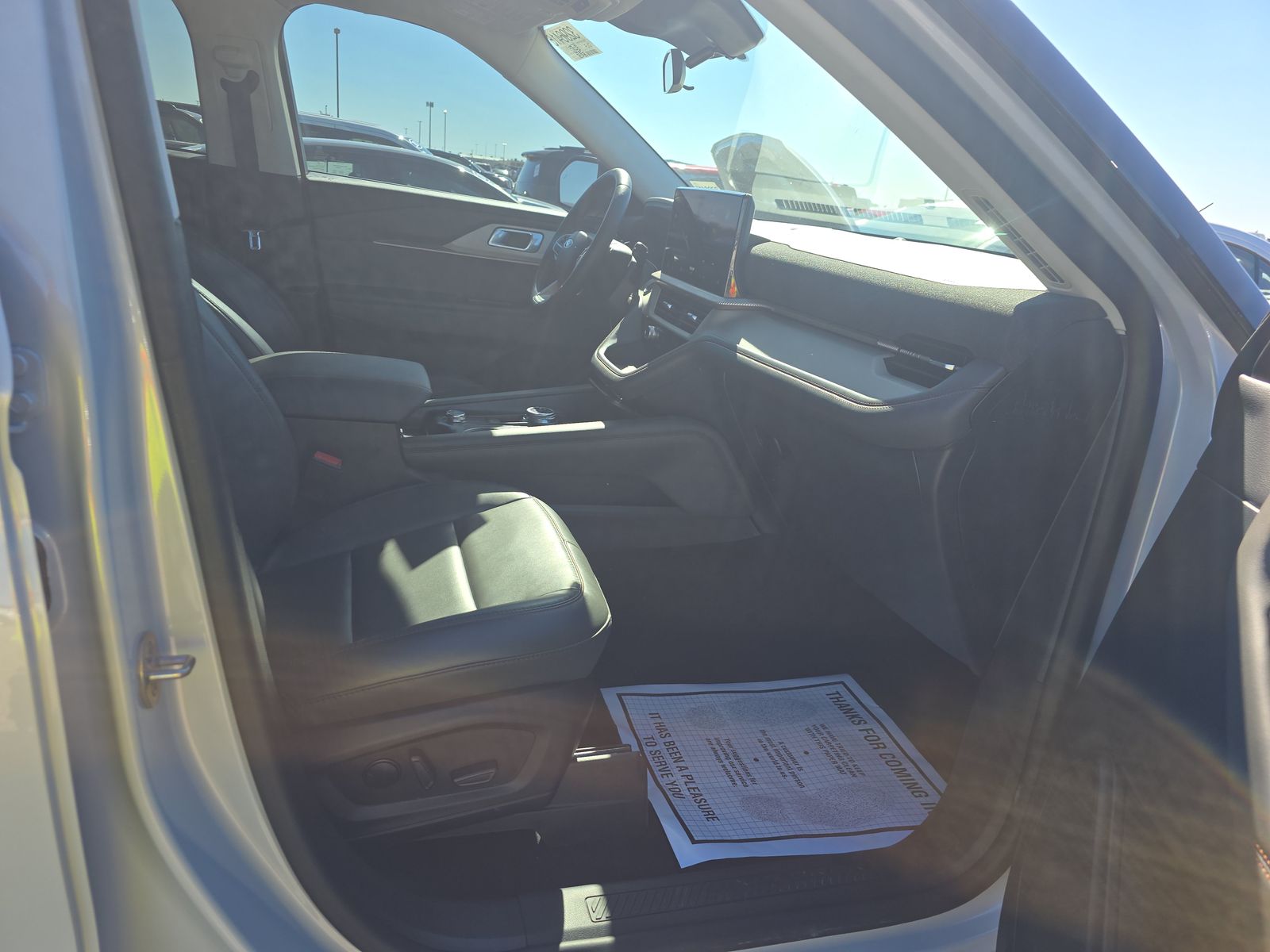 2025 Ford Explorer Active AWD