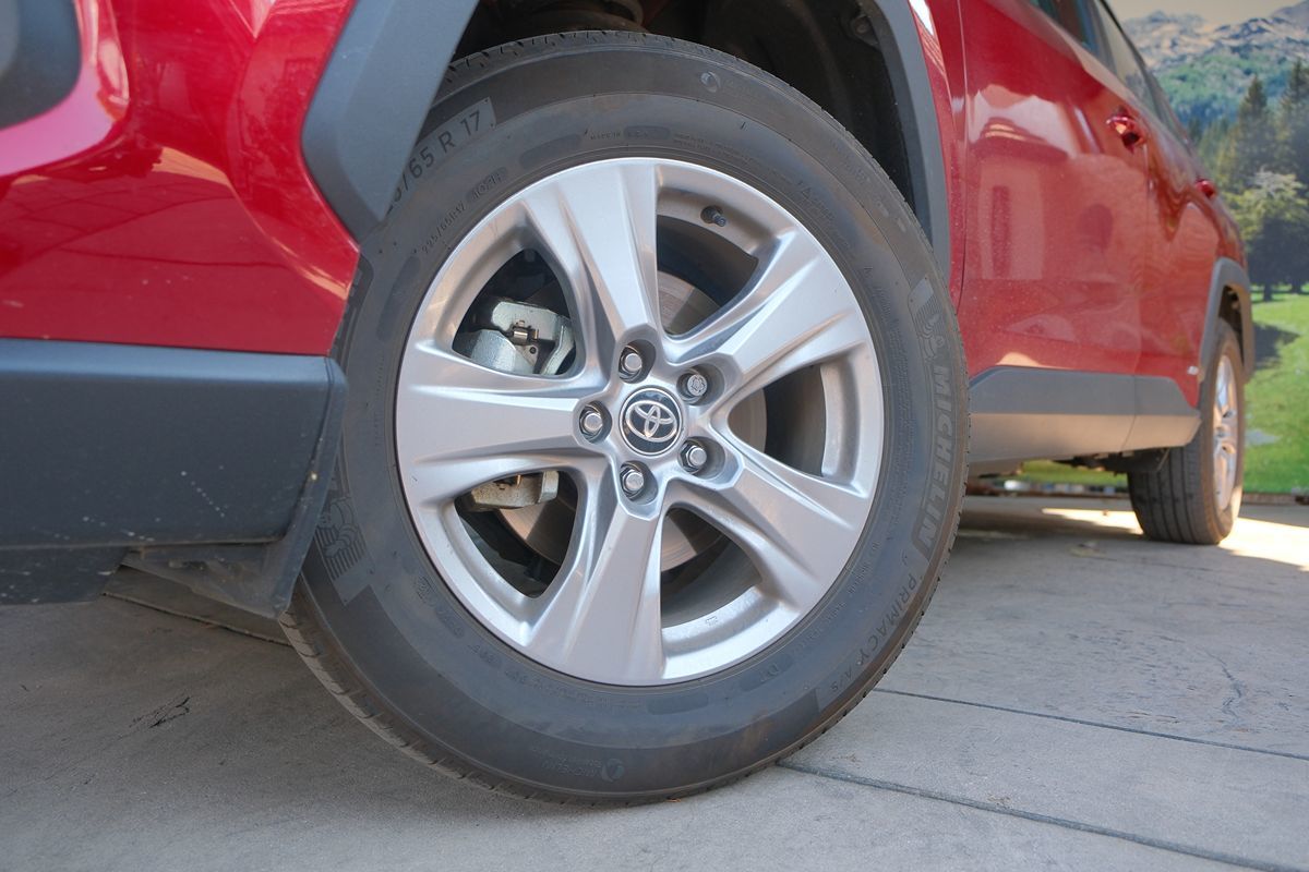 2022 Toyota RAV4 Hybrid XLE AWD