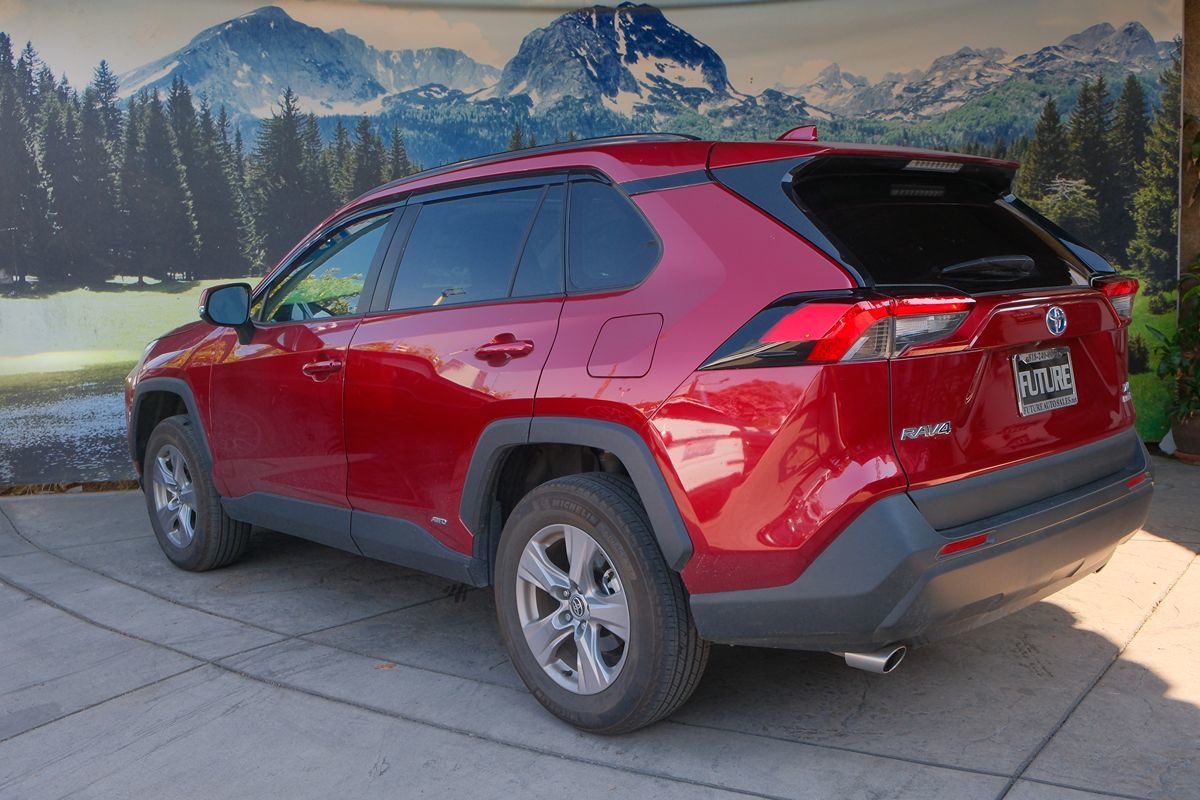2022 Toyota RAV4 Hybrid XLE AWD
