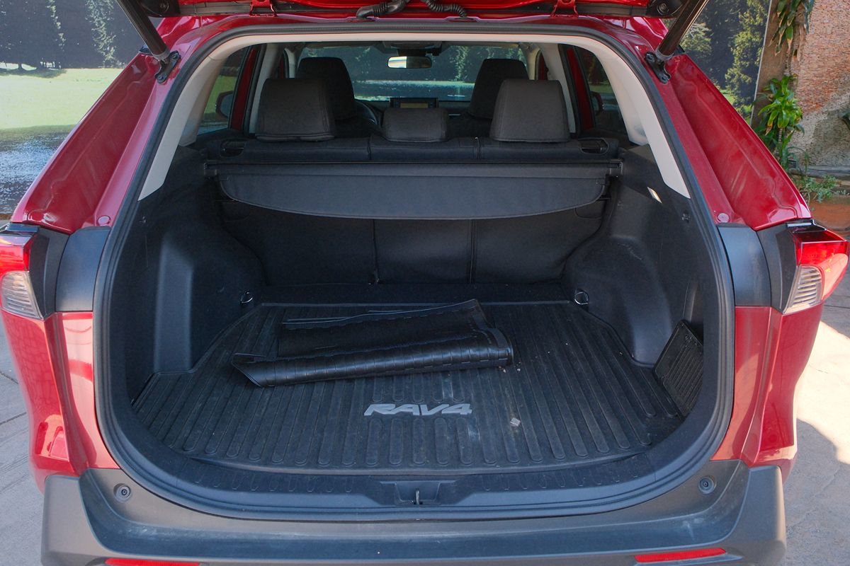 2022 Toyota RAV4 Hybrid XLE AWD