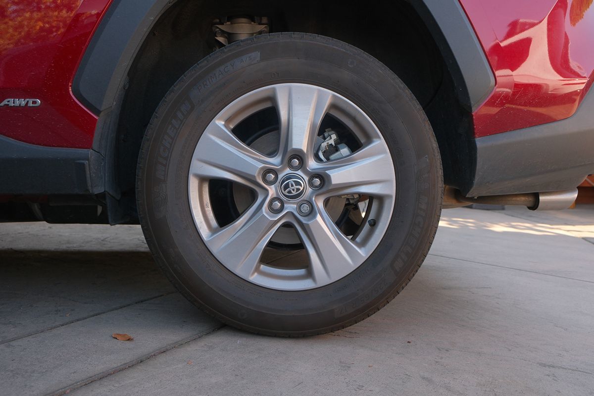 2022 Toyota RAV4 Hybrid XLE AWD