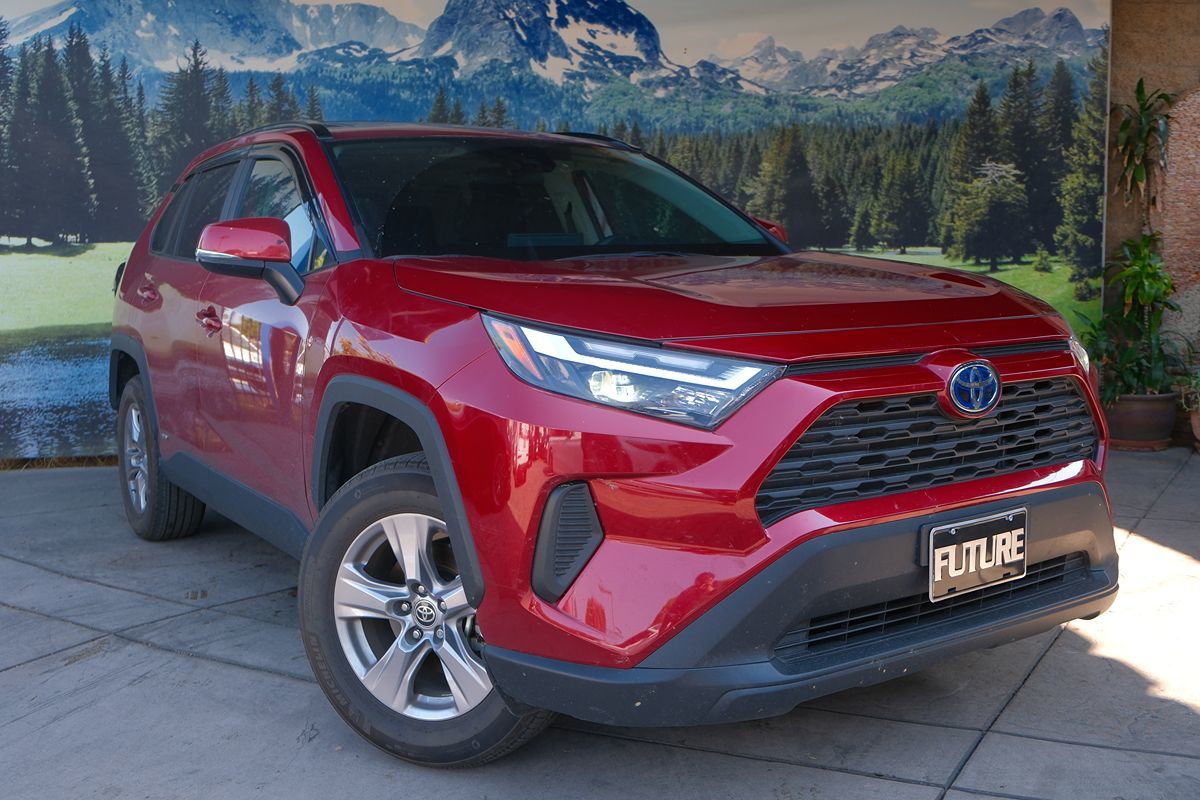 2022 Toyota RAV4 Hybrid XLE AWD