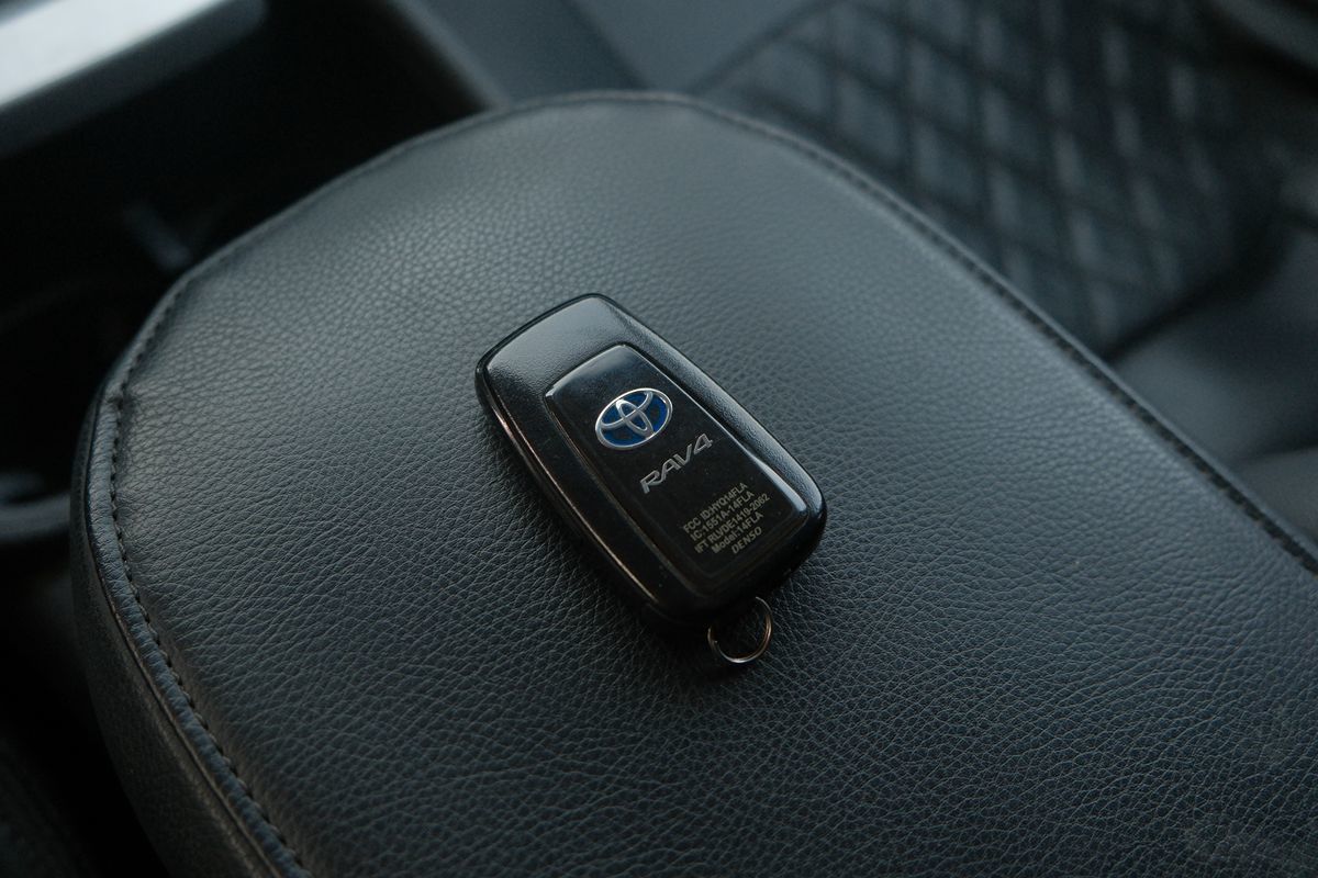 2022 Toyota RAV4 Hybrid XLE AWD