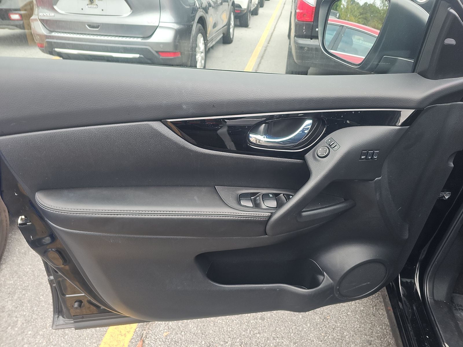 2022 Nissan Rogue Sport SL AWD