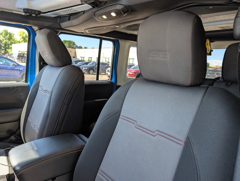 2024 Jeep Wrangler Sahara AWD