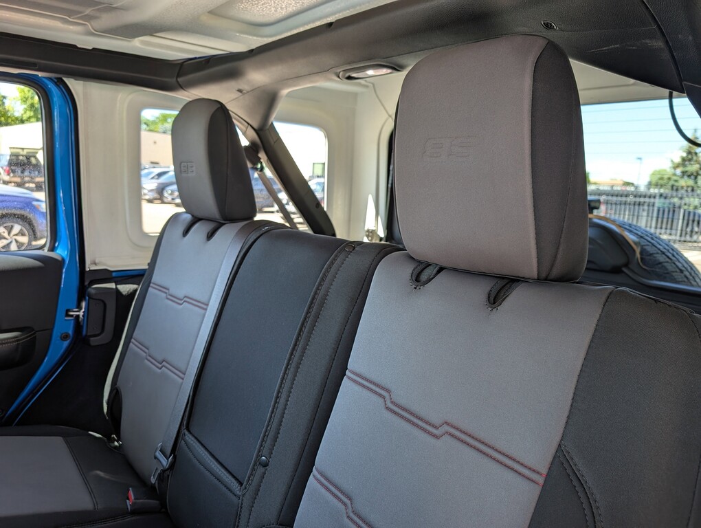 2024 Jeep Wrangler Sahara AWD