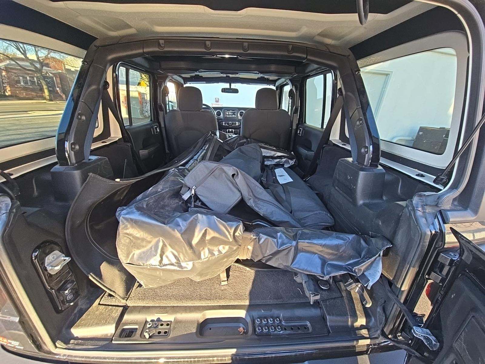 2018 Jeep Wrangler Unlimited Sahara AWD