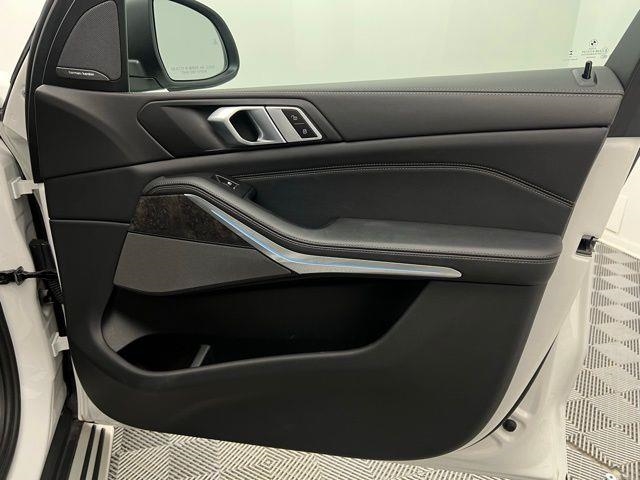 2024 BMW X5 xDrive40i AWD