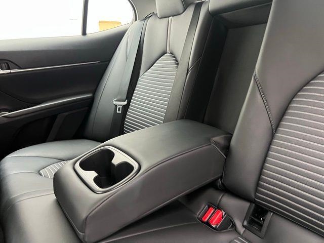 2024 Toyota Camry SE FWD