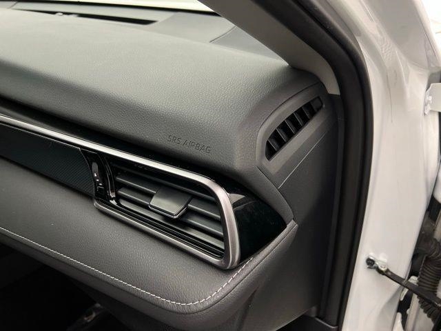 2024 Toyota Camry SE FWD