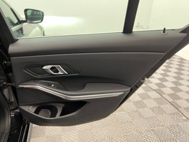 2024 BMW 3 Series 330i xDrive AWD