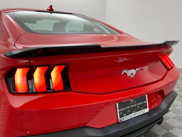 2024 Ford Mustang EcoBoost RWD