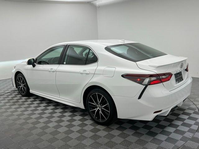 2024 Toyota Camry SE FWD