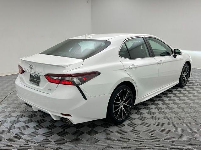 2024 Toyota Camry SE FWD