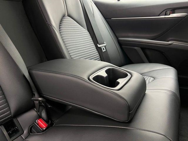 2024 Toyota Camry SE FWD