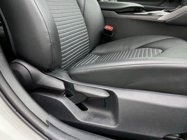 2024 Toyota Camry SE FWD