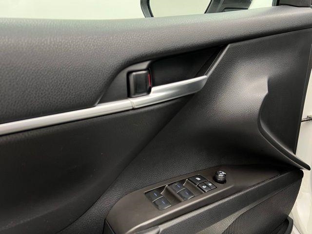 2024 Toyota Camry SE FWD