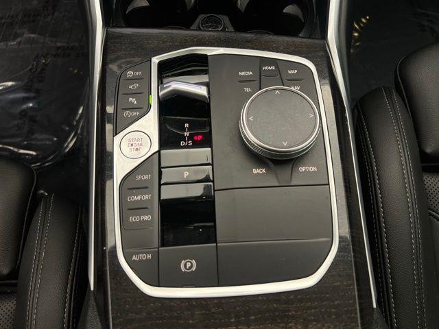 2024 BMW 3 Series 330i xDrive AWD