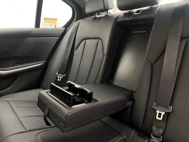 2024 BMW 3 Series 330i xDrive AWD