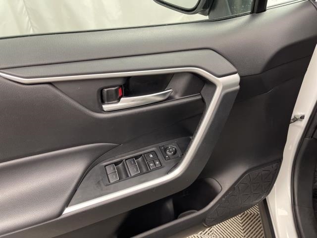 2024 Toyota RAV4 XLE FWD