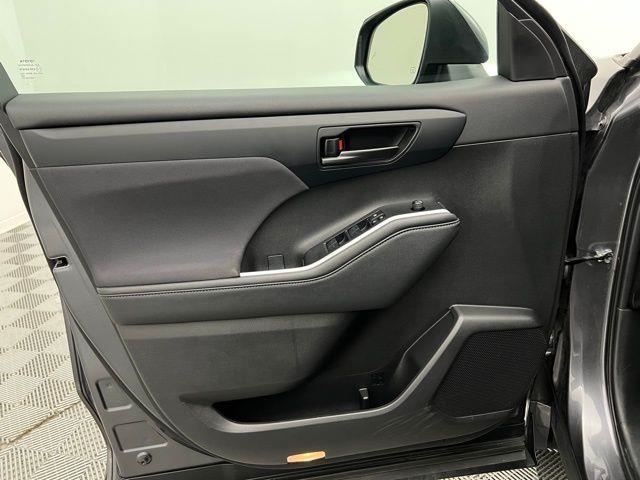 2024 Toyota Highlander LE AWD