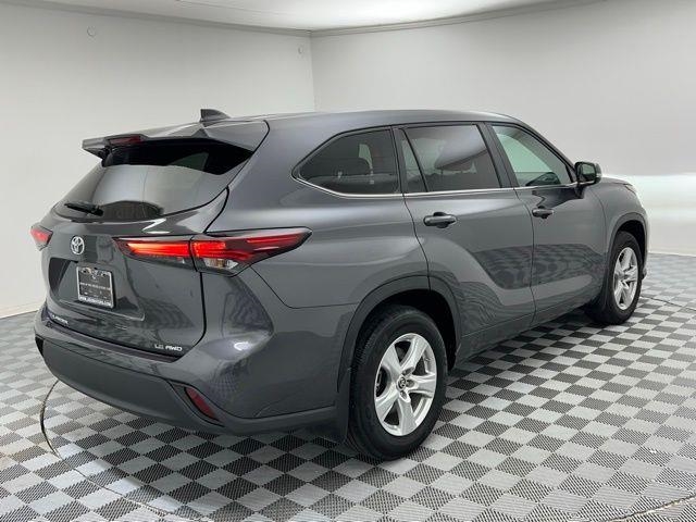 2024 Toyota Highlander LE AWD