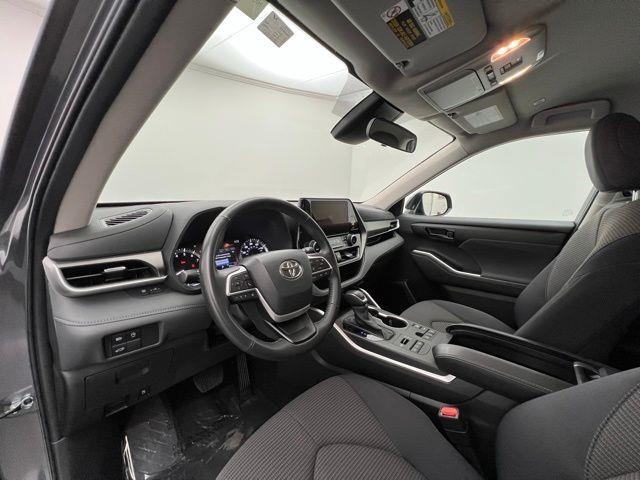 2024 Toyota Highlander LE AWD