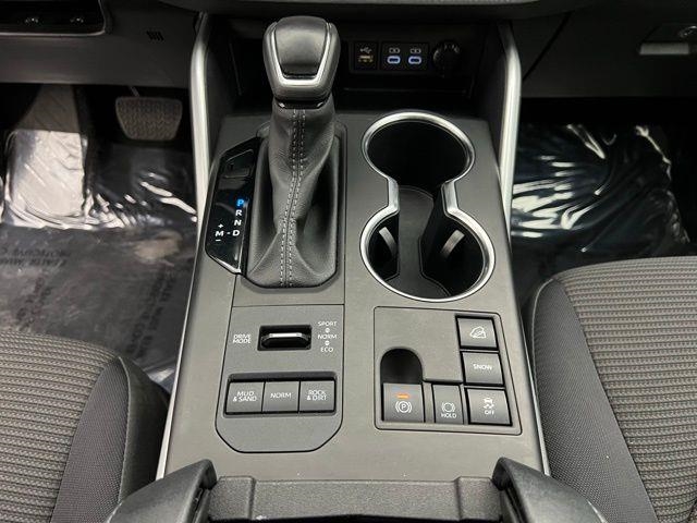 2024 Toyota Highlander LE AWD