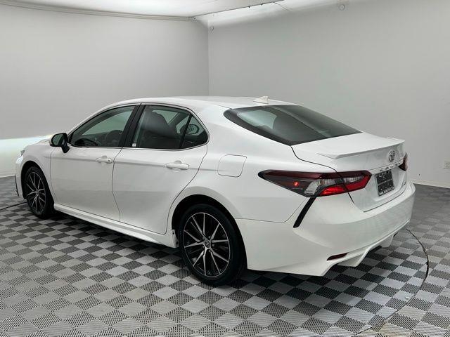 2024 Toyota Camry SE FWD