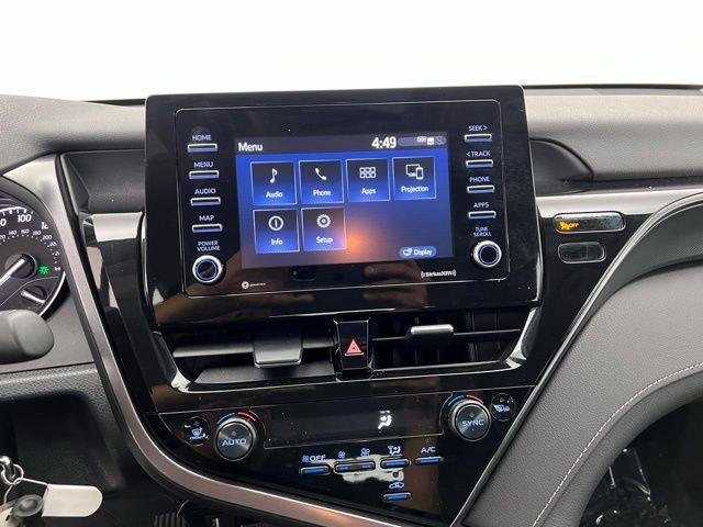 2024 Toyota Camry SE FWD