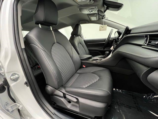 2024 Toyota Camry SE FWD