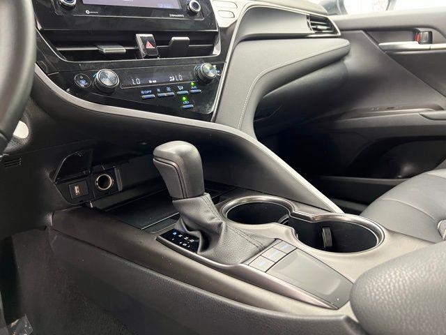 2024 Toyota Camry SE FWD