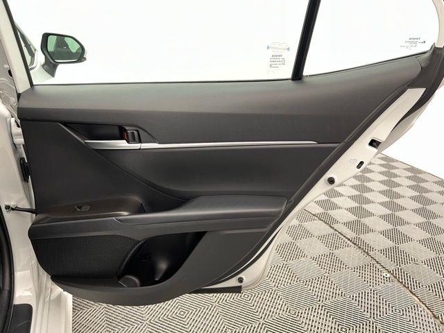 2024 Toyota Camry SE FWD