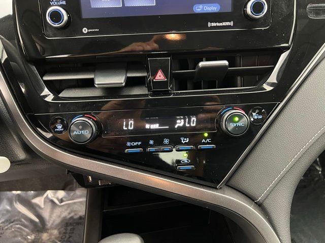 2024 Toyota Camry SE FWD