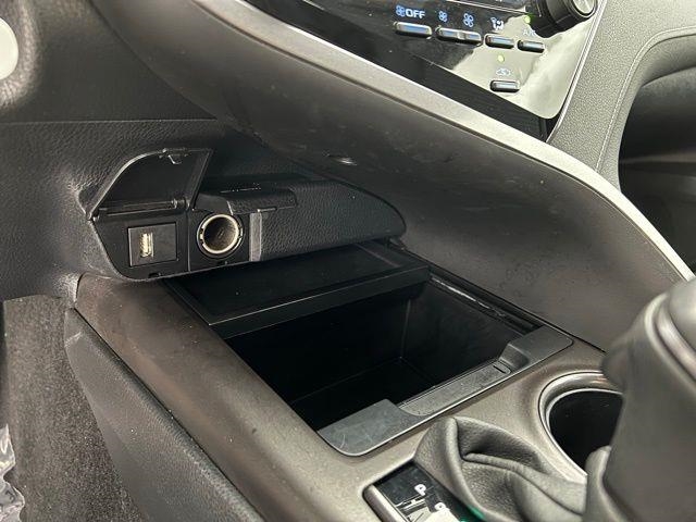 2024 Toyota Camry SE FWD