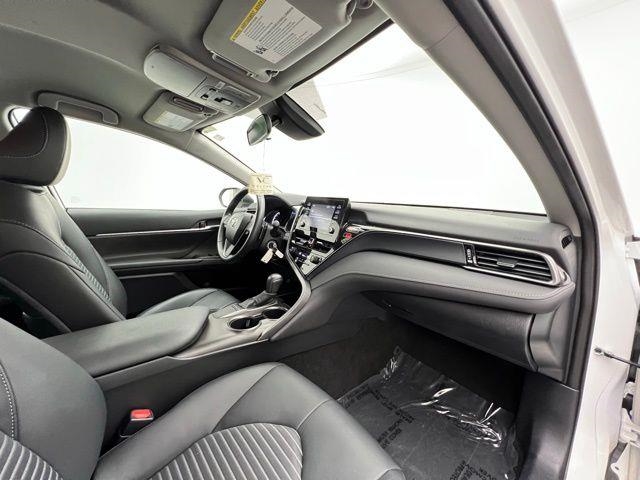 2024 Toyota Camry SE FWD