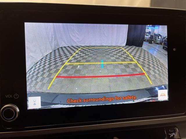 2025 Toyota Camry SE FWD