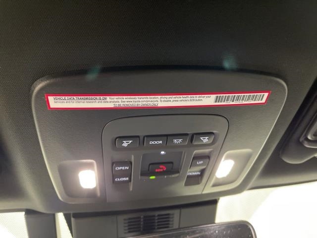 2025 Toyota Camry SE FWD