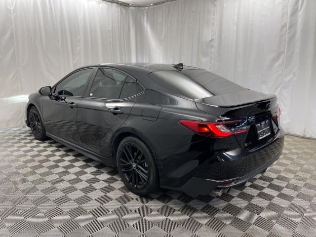 2025 Toyota Camry SE FWD