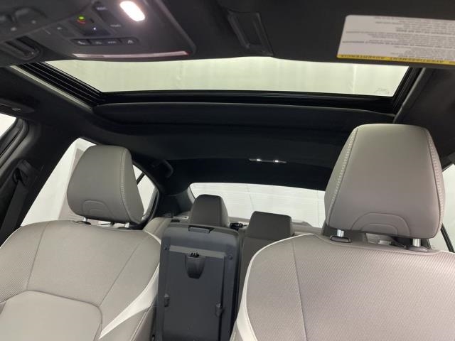 2025 Toyota Camry SE FWD