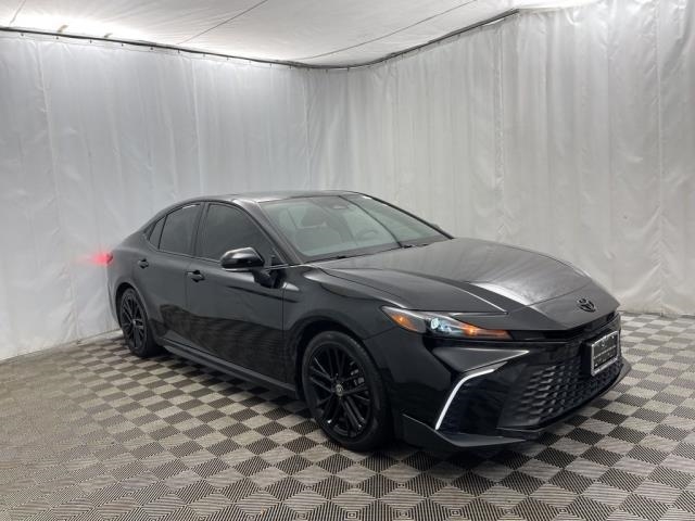 2025 Toyota Camry SE FWD