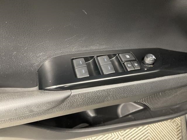 2025 Toyota Camry SE FWD