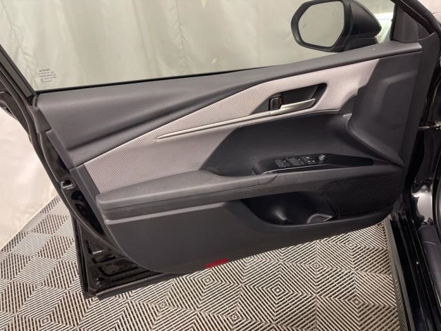 2025 Toyota Camry SE FWD