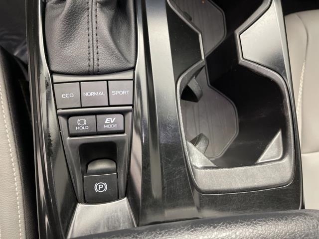 2025 Toyota Camry SE FWD