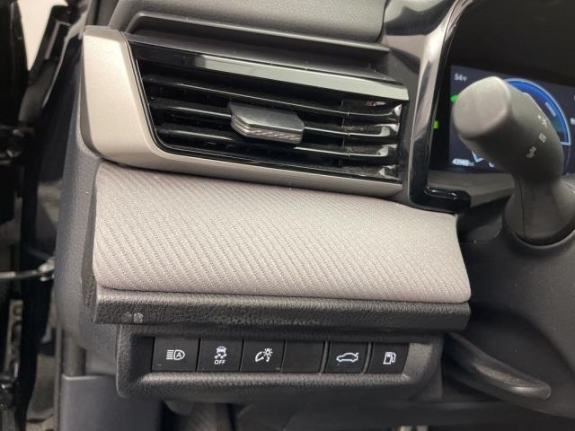 2025 Toyota Camry SE FWD