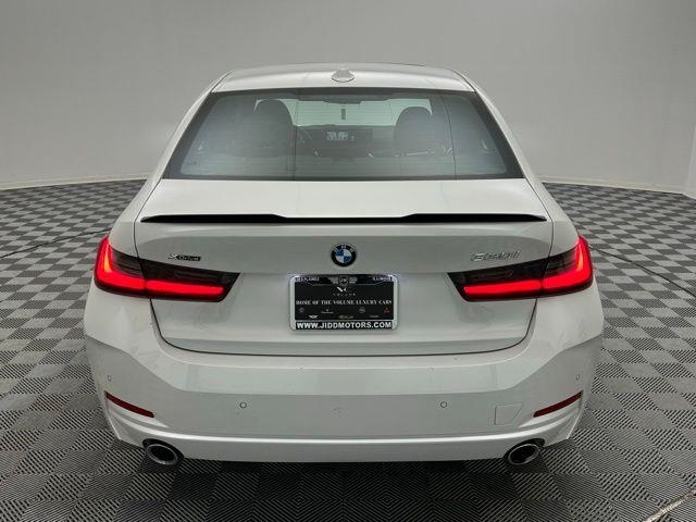 2024 BMW 3 Series 330i xDrive AWD