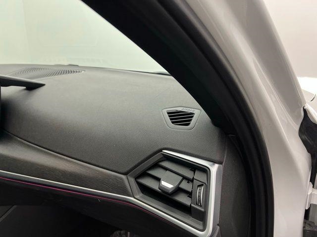 2024 BMW 3 Series 330i xDrive AWD