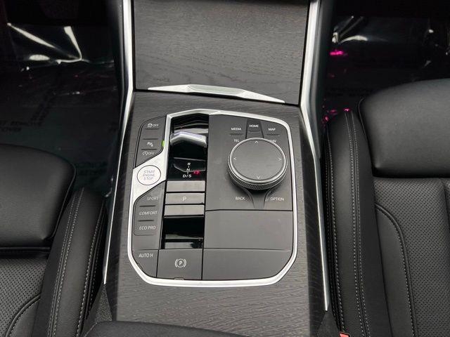 2024 BMW 3 Series 330i xDrive AWD