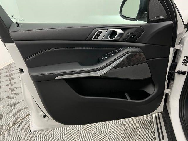 2024 BMW X5 xDrive40i AWD