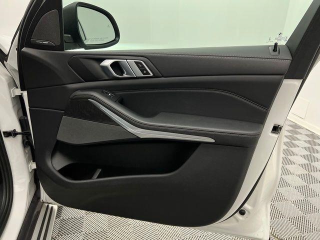 2024 BMW X5 xDrive40i AWD